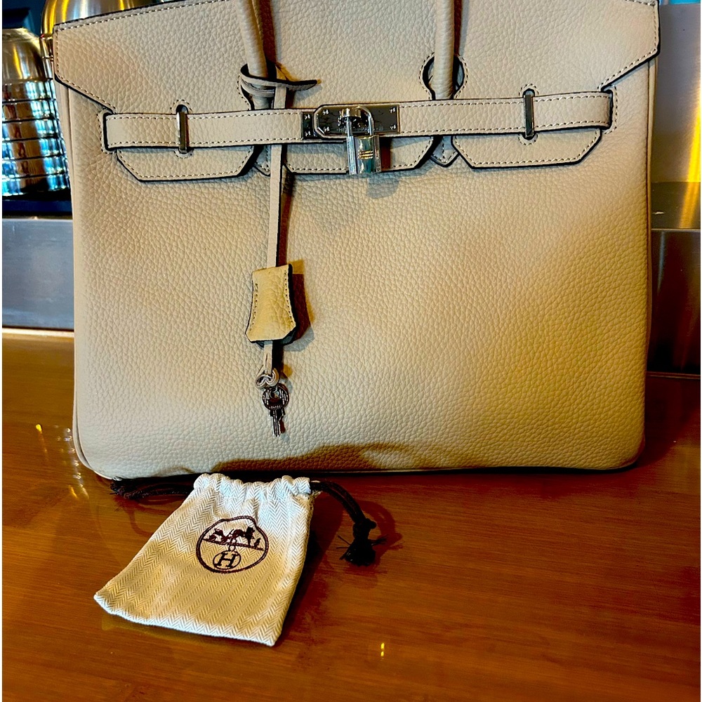 Beige Birkin bag
